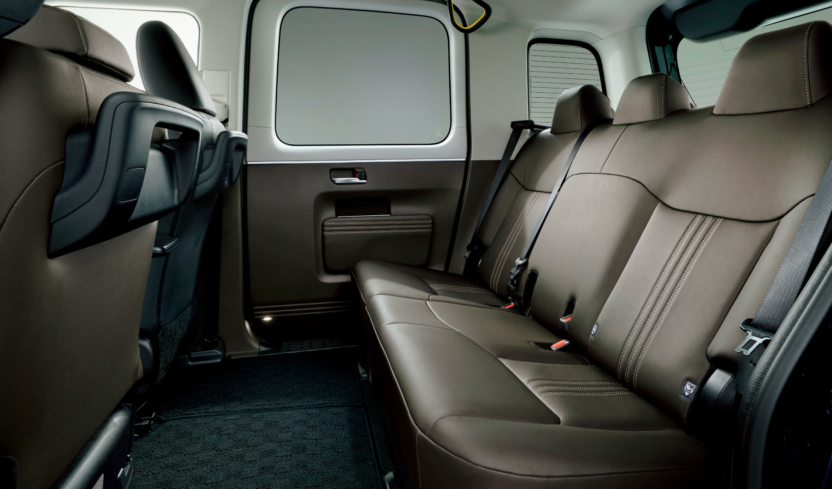 ジャパンタクシー 室内 インテリア トヨタ車のことなら名古屋トヨペット