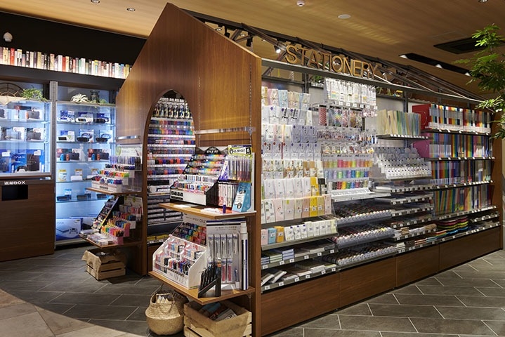 名古屋トヨペット 稲沢店 文具コーナー