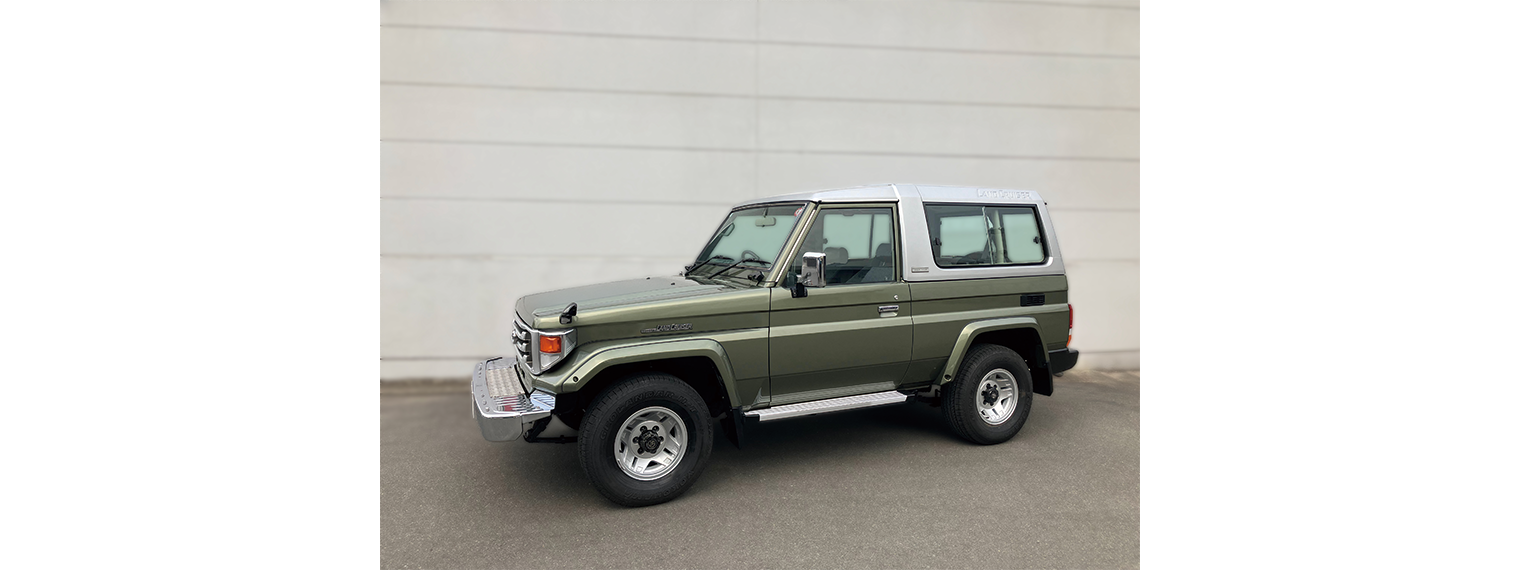 HZJ73 ランドクルーザー70 LXFRPトップ
