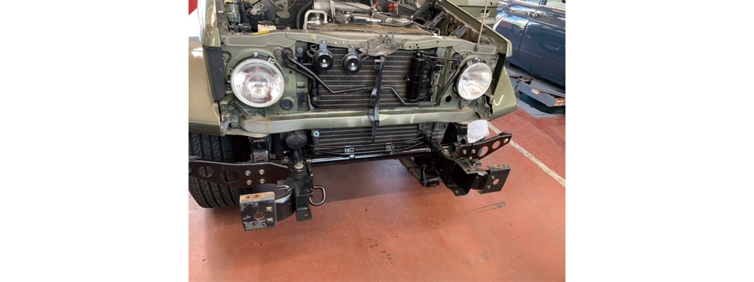 HZJ73 ランドクルーザー70 LXFRPトップ　作業風景