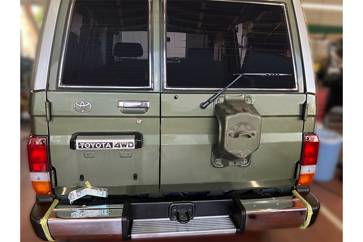 レストア】HZJ73 ランドクルーザー70 LXFRPトップ | トヨタ車のこと